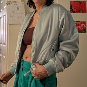 AKIRA ARIZONA SATIN BOMBER Size SS